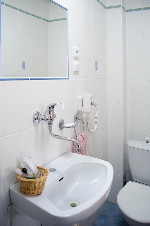 Hotel A Restaurace U Hrncire Kutna Hora Room photo